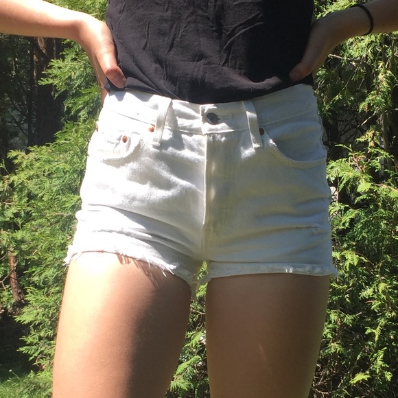 Levi’s 501 Shorts - Picture 1 of 5